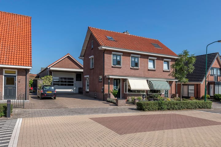 Buurtlaan west 15, Veenendaal