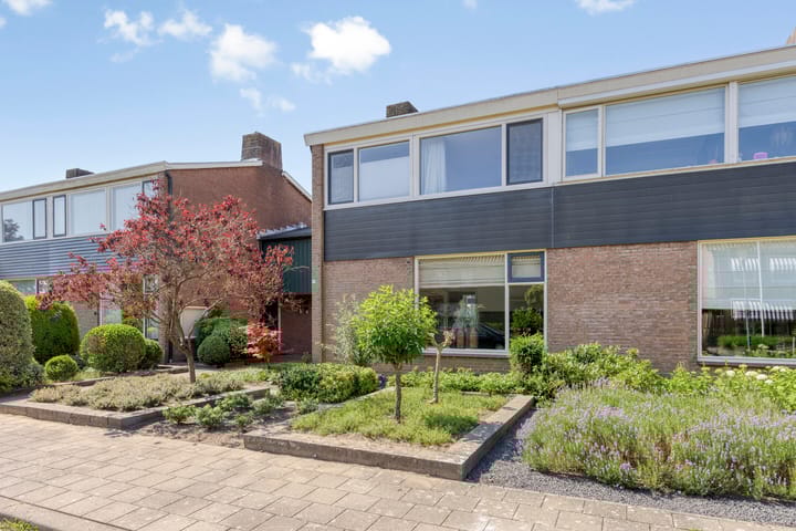 Foto 39 van Curaçaostraat 7