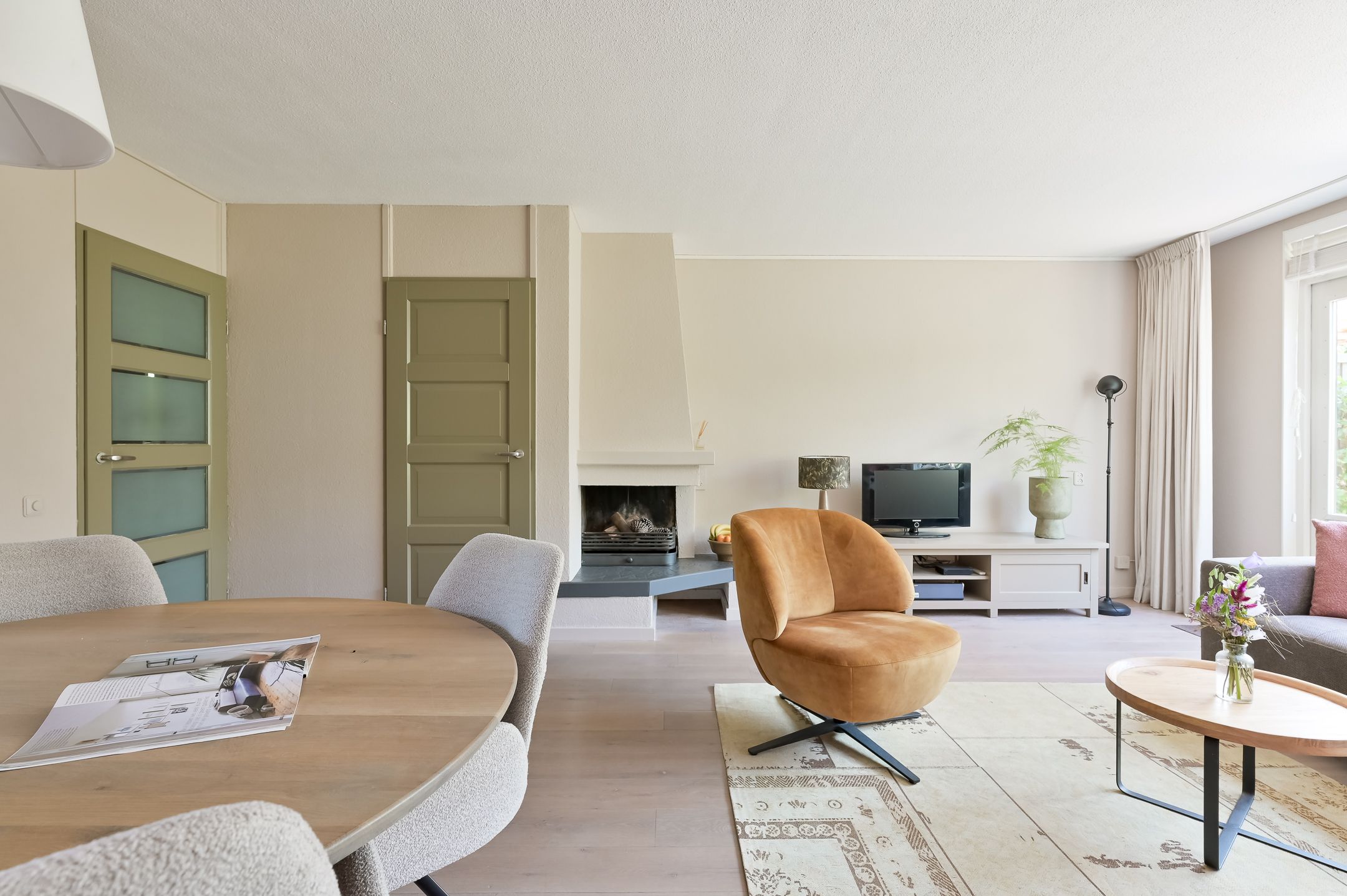 Photo 15 of Suze Groenewegstraat 33