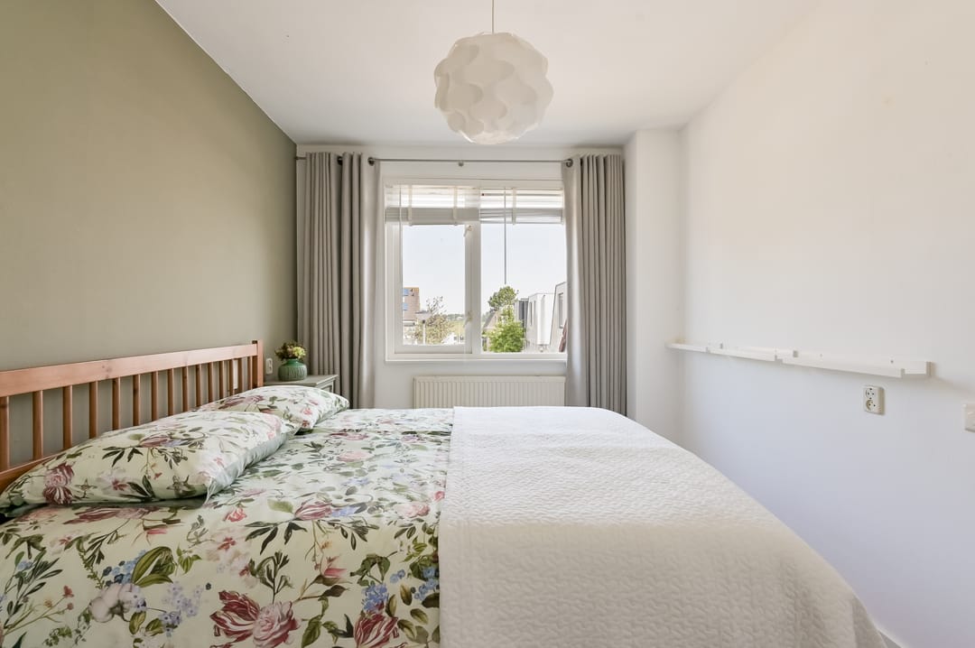 Photo 31 of Suze Groenewegstraat 33