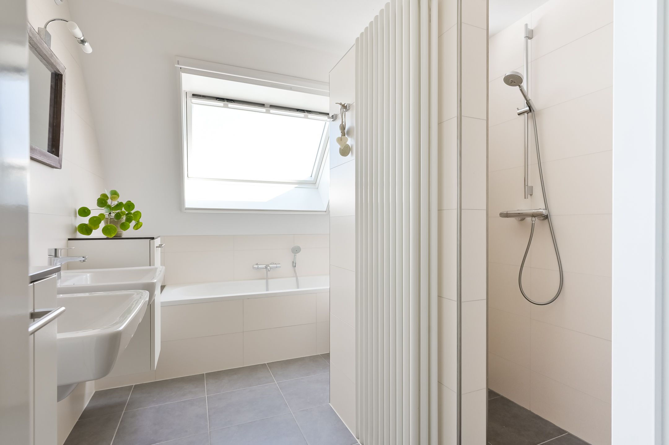 Photo 42 of Suze Groenewegstraat 33