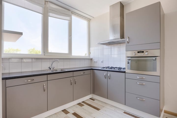 Photo 3 of Kweeklust 23