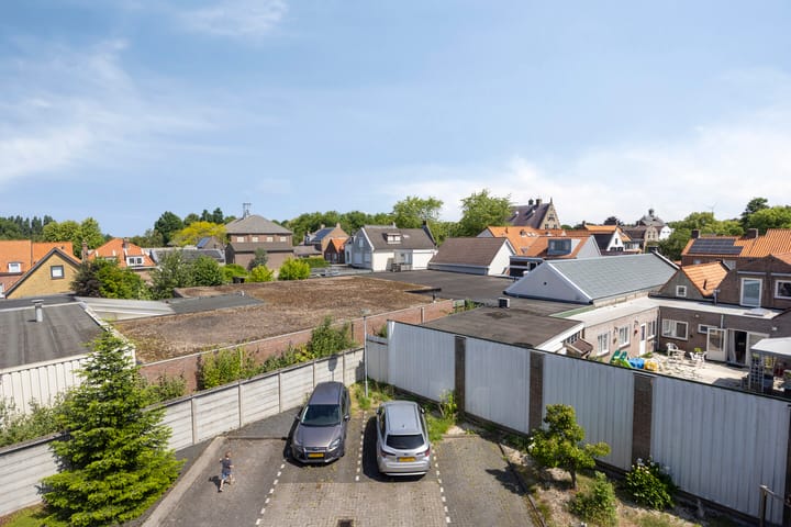 Photo 6 of Kweeklust 23