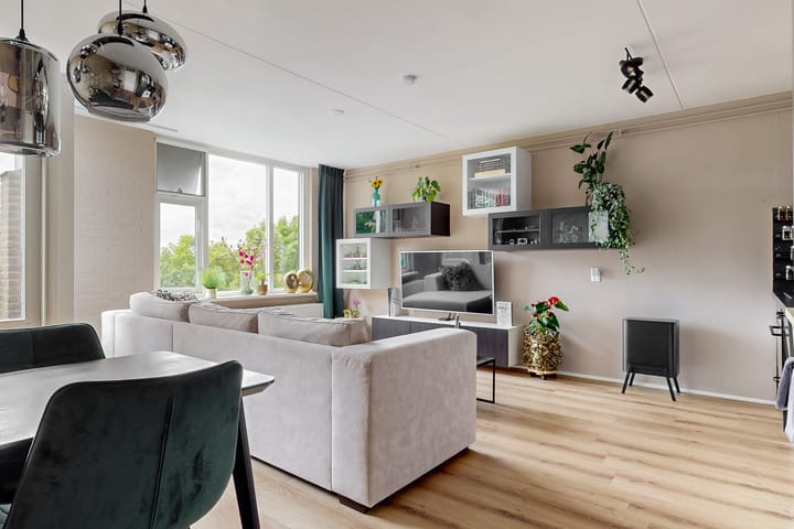 Foto 2 van Eikenhorst 423