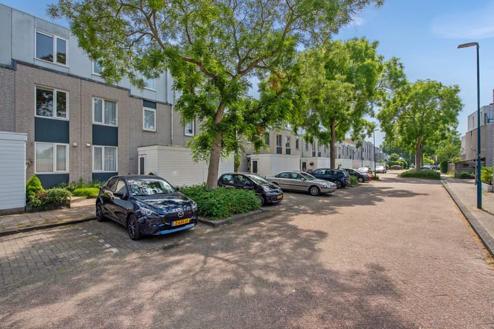 Photo 6 of Marineblauw 115