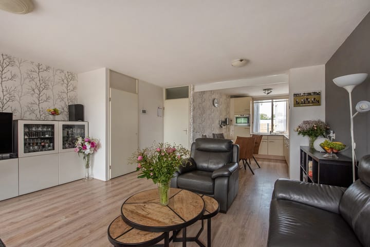 Photo 13 of Marineblauw 115