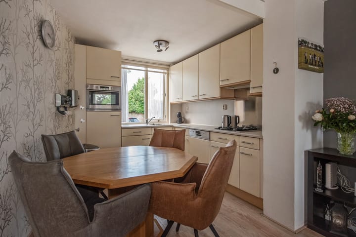 Photo 14 of Marineblauw 115