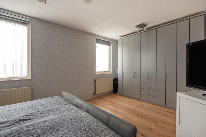 Photo 20 of Marineblauw 115