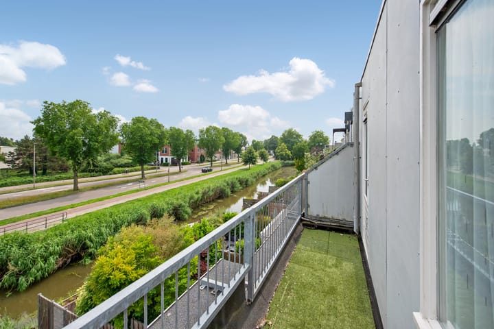 Photo 28 of Marineblauw 115