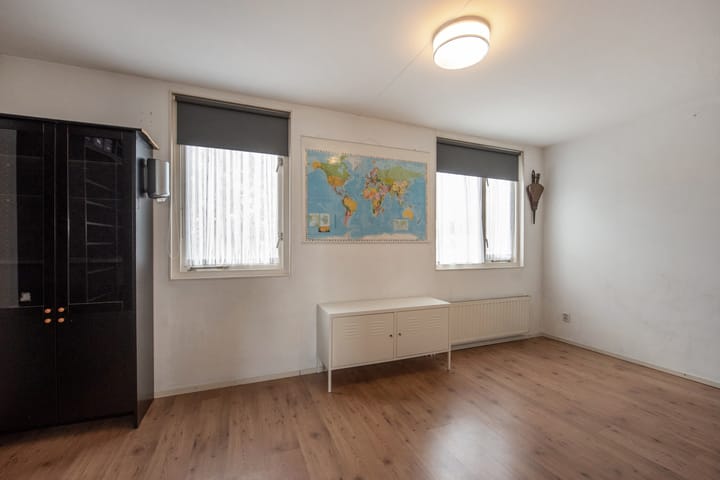 Photo 32 of Marineblauw 115