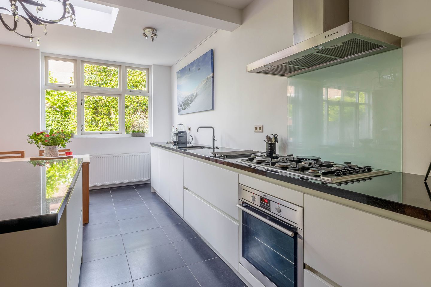 Photo 19 of Van Marumstraat 10