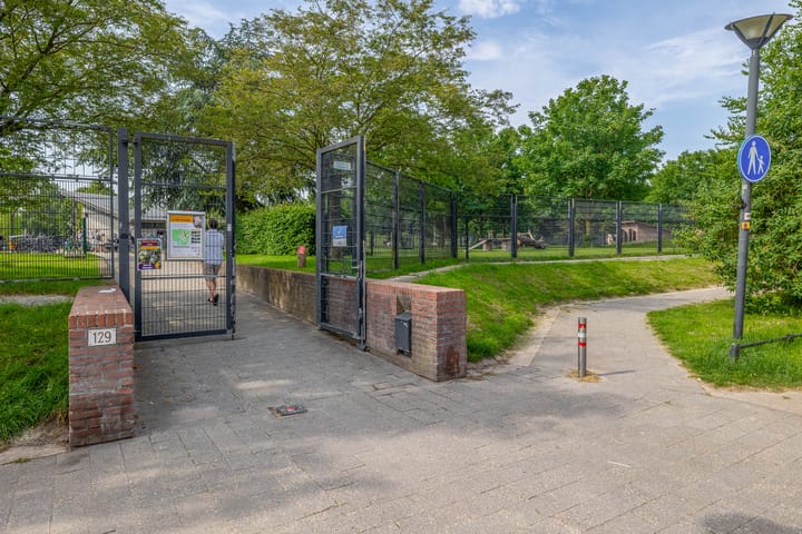 Foto 39 van Van Marumstraat 10