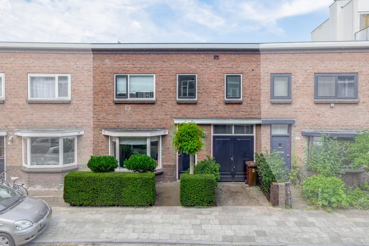 Foto 42 van Van Marumstraat 10