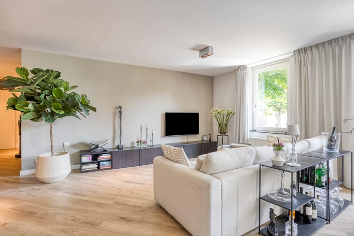 Foto 12 van Volksplein 91-B