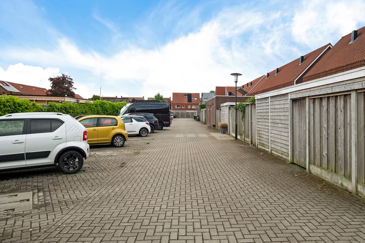 Photo 34 of Ekersdijk 128