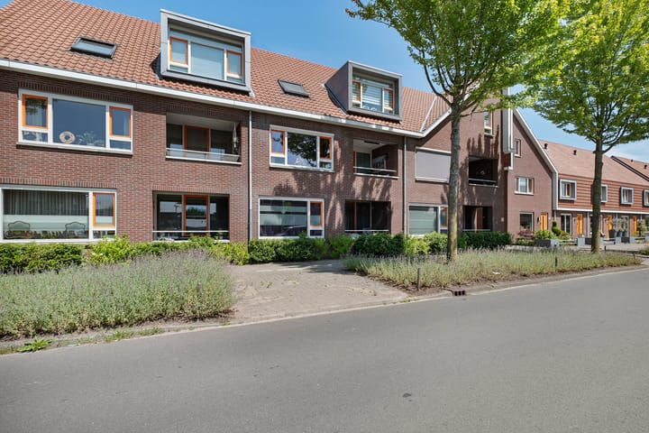 Photo 37 of Ekersdijk 128