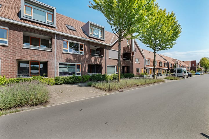 Photo 38 of Ekersdijk 128