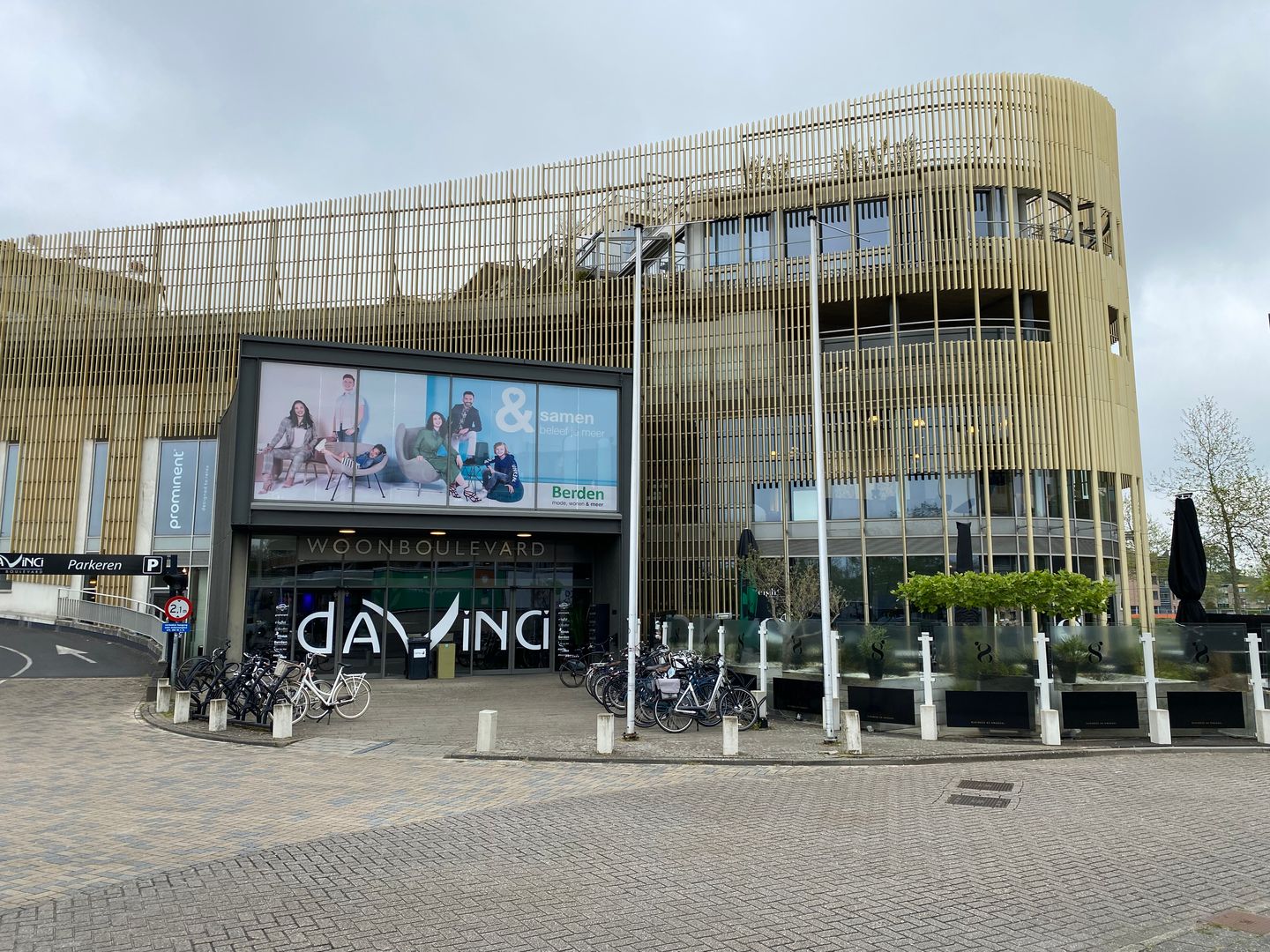 View photo 1 of Euromarkt 44