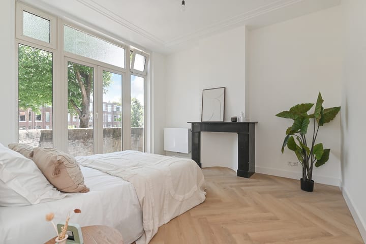 Foto 32 van Van Boetzelaerlaan 220