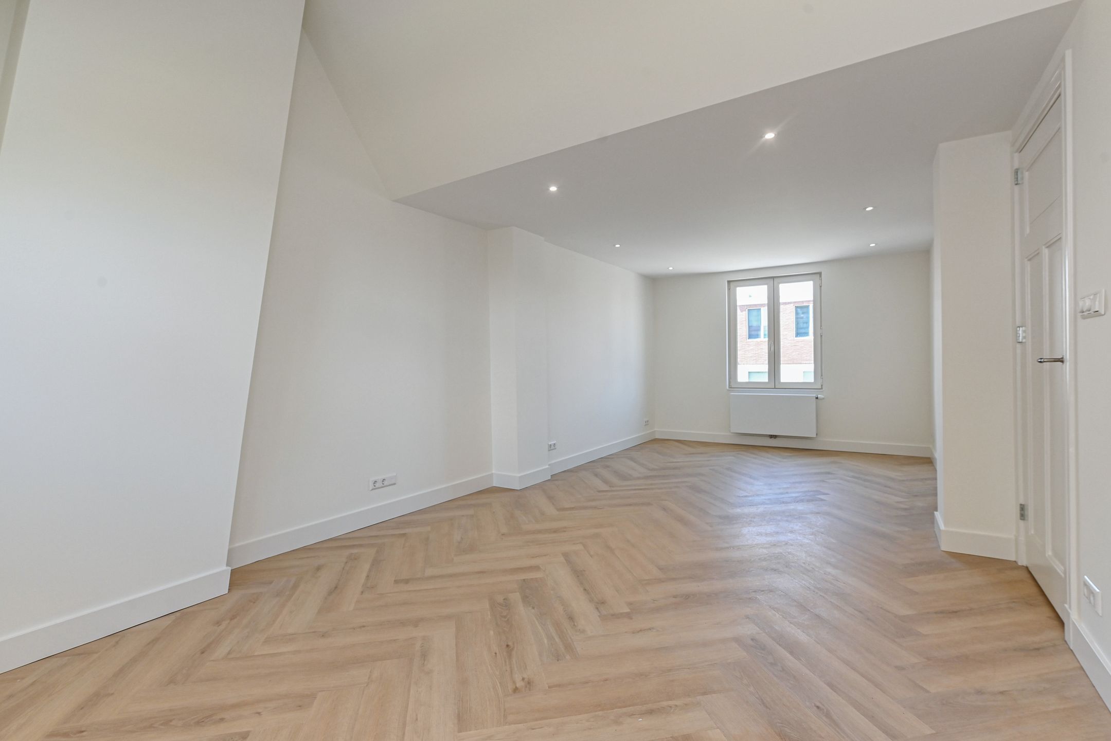 Foto 42 van Van Boetzelaerlaan 220