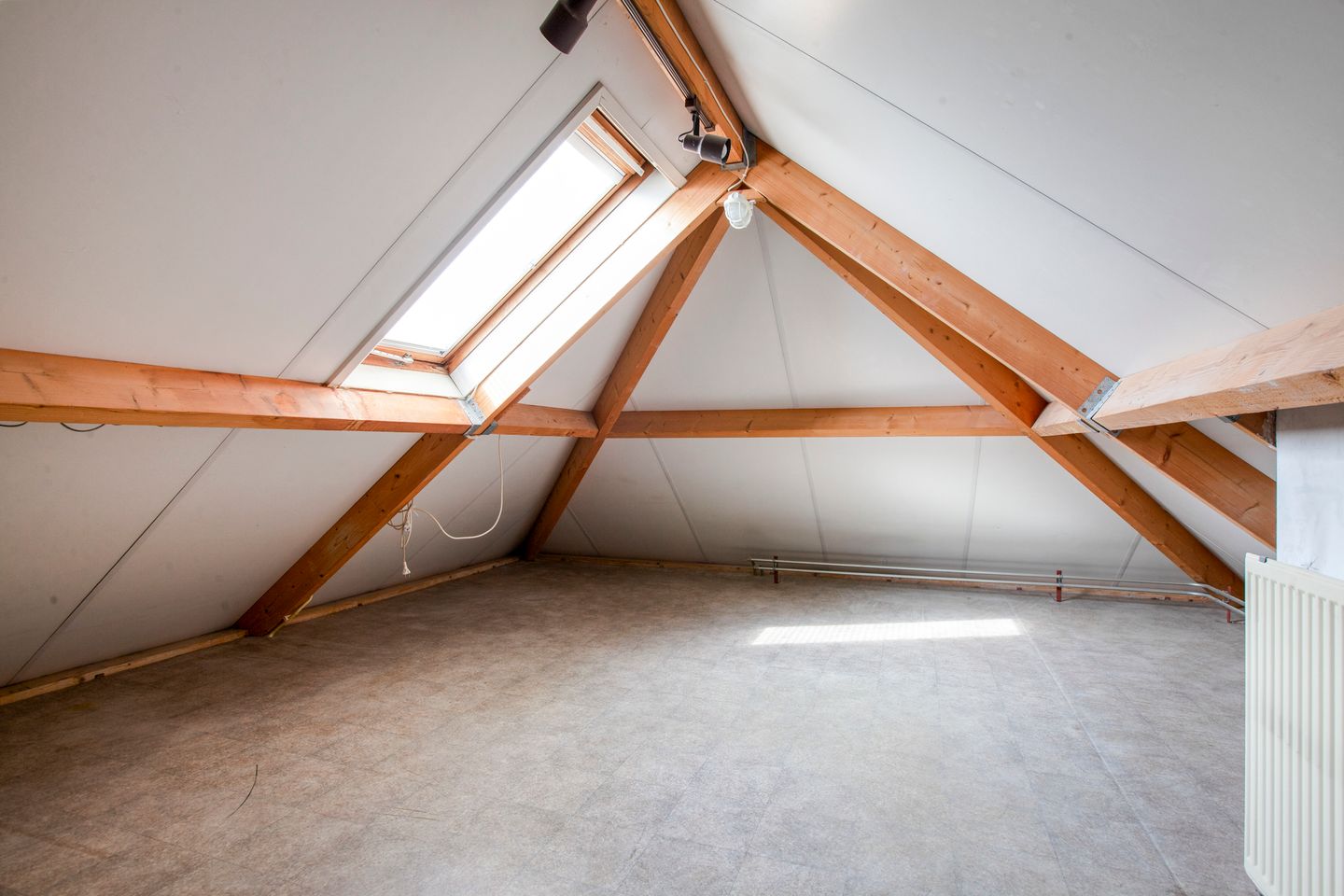 Foto 34 van Linschoterweg 28-A