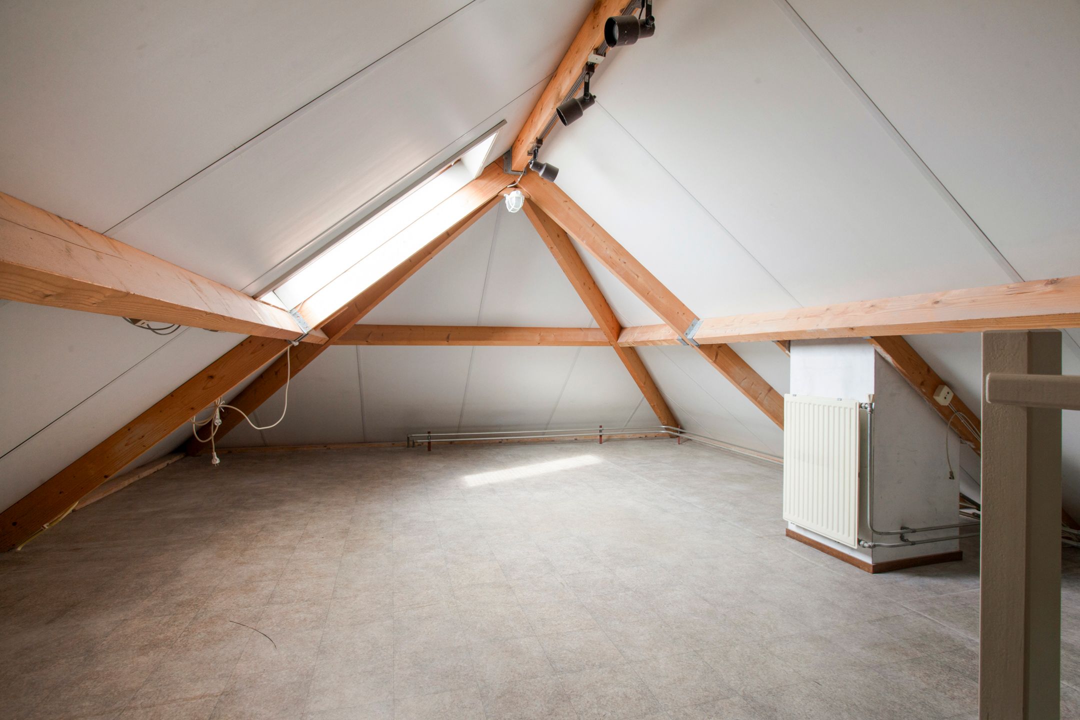 Foto 36 van Linschoterweg 28-A