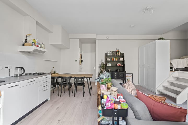 Foto 11 van Mgr. van de Weteringstraat 120-A