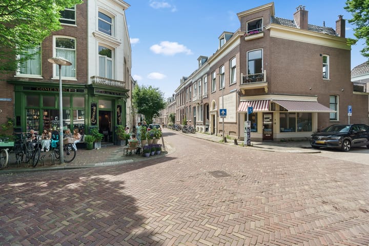 Foto 22 van Mgr. van de Weteringstraat 120-A