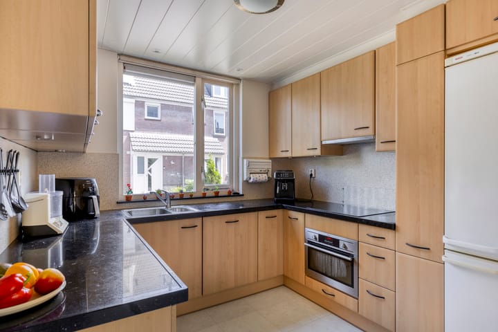 Foto 3 van Anna van Saksenstraat 18