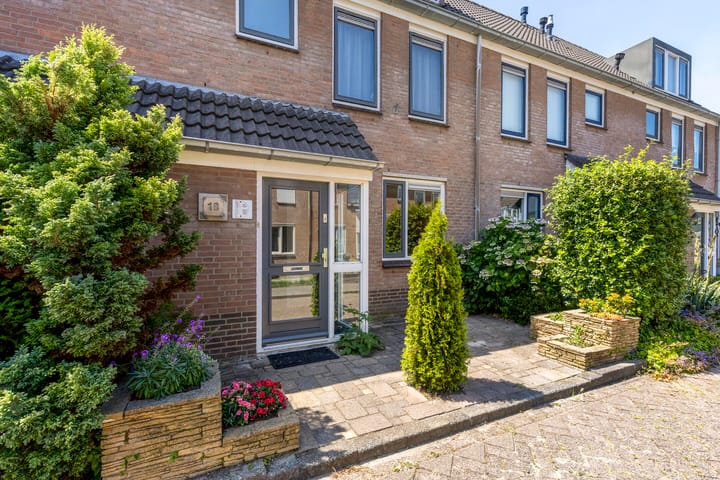 Foto 5 van Anna van Saksenstraat 18