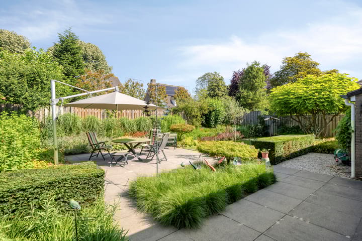 Photo 2 of Burgemeester Kolfschotenstraat 9