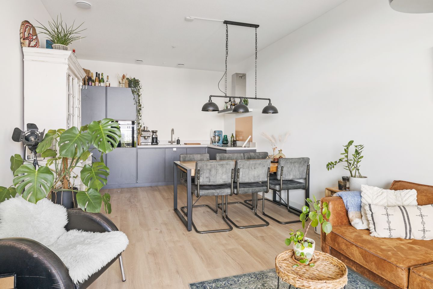 Foto 10 van Hoola van Nootenstraat 381