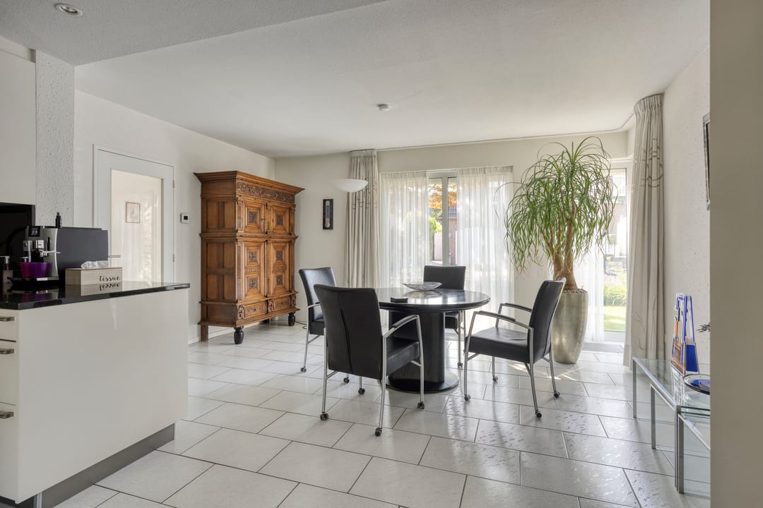 Photo 7 of Burgemeester Kolfschotenstraat 9