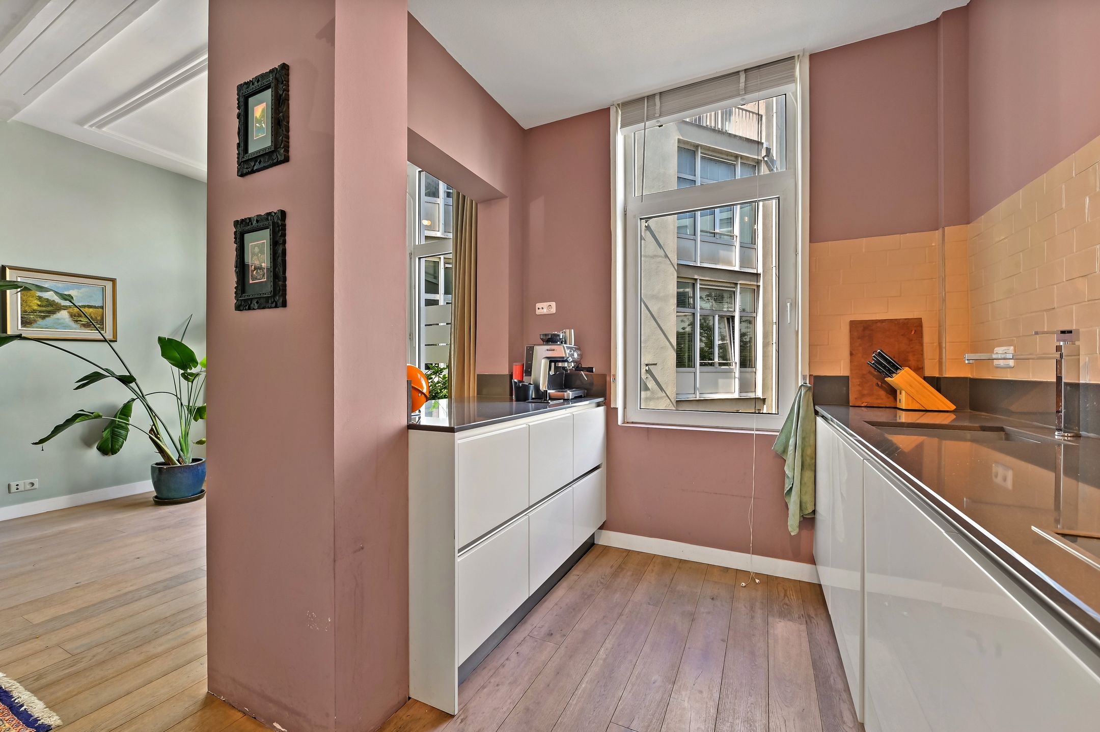 Photo 18 of Amsterdamsestraat 29