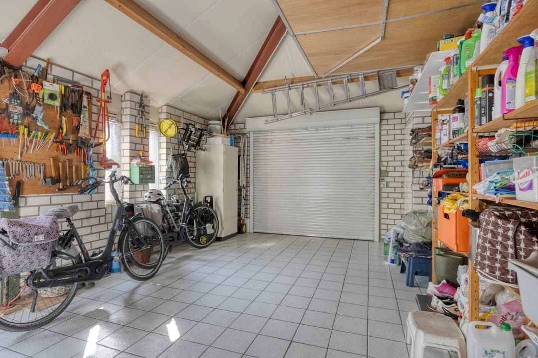 Photo 31 of Burgemeester Kolfschotenstraat 9