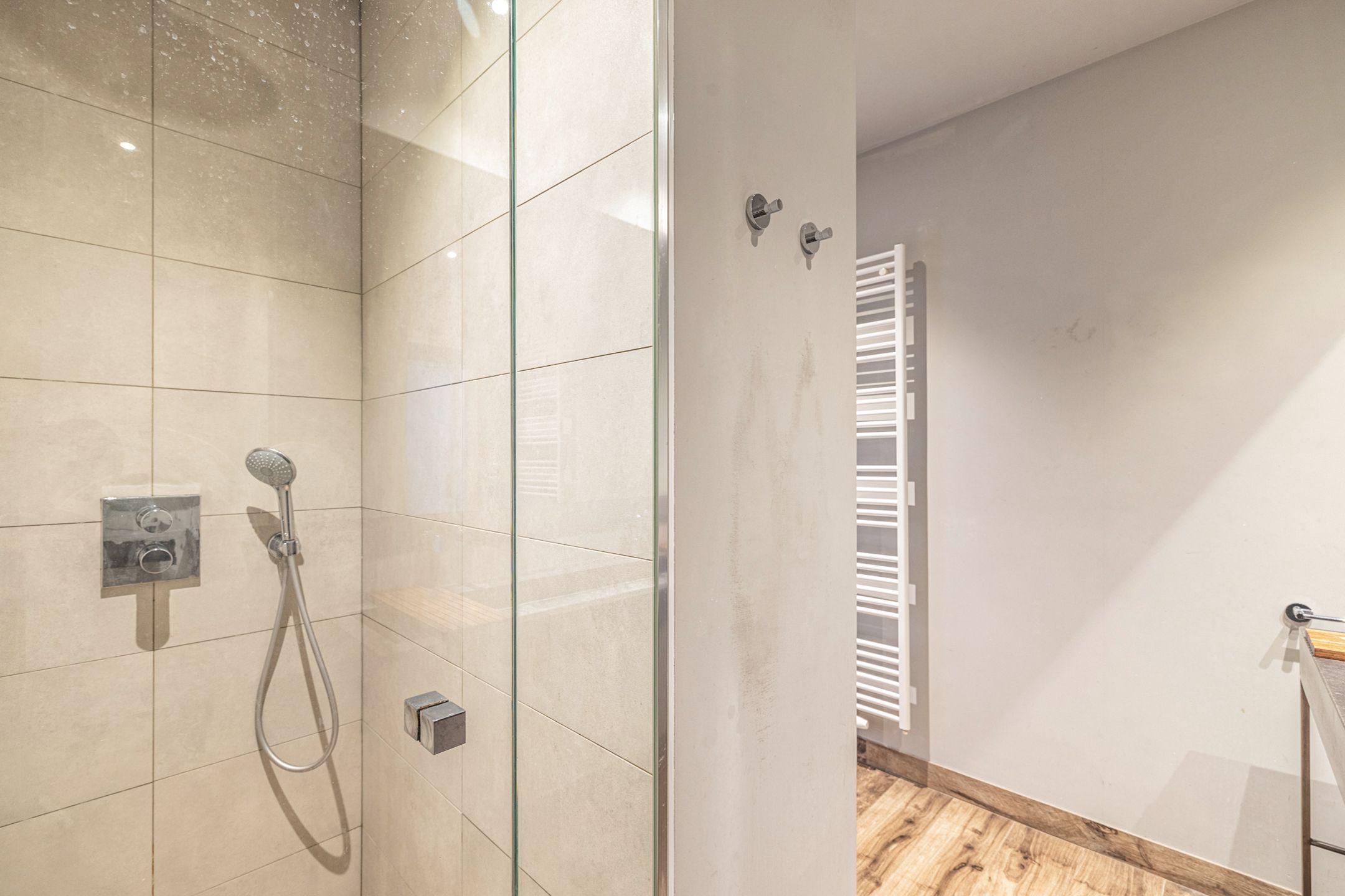 Foto 12 van Adamshofstraat 122