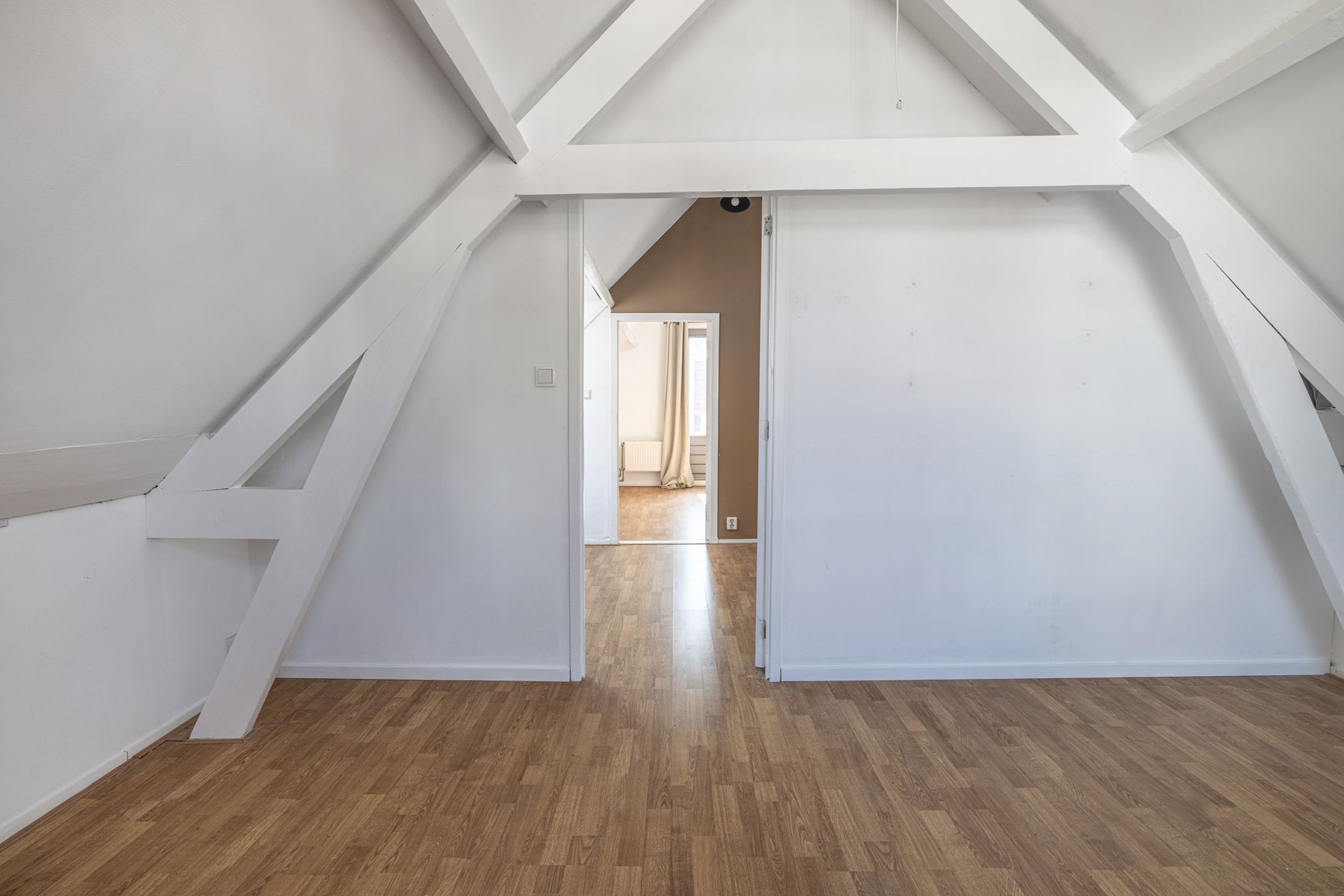 Foto 27 van Adamshofstraat 122