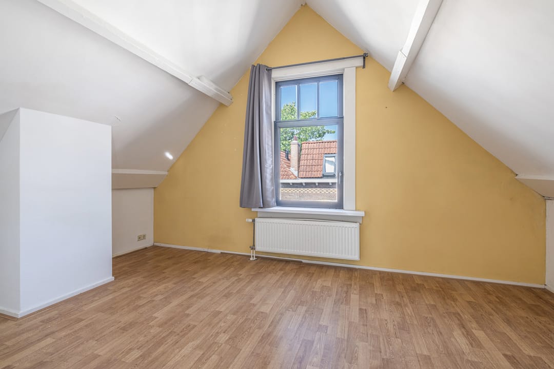 Foto 28 van Adamshofstraat 122