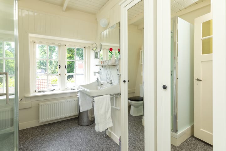 Foto 23 van Larenseweg 147-B