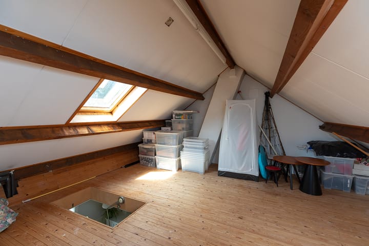 Foto 25 van Larenseweg 147-B