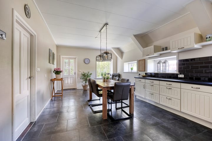 Foto 11 van Stationsweg 12