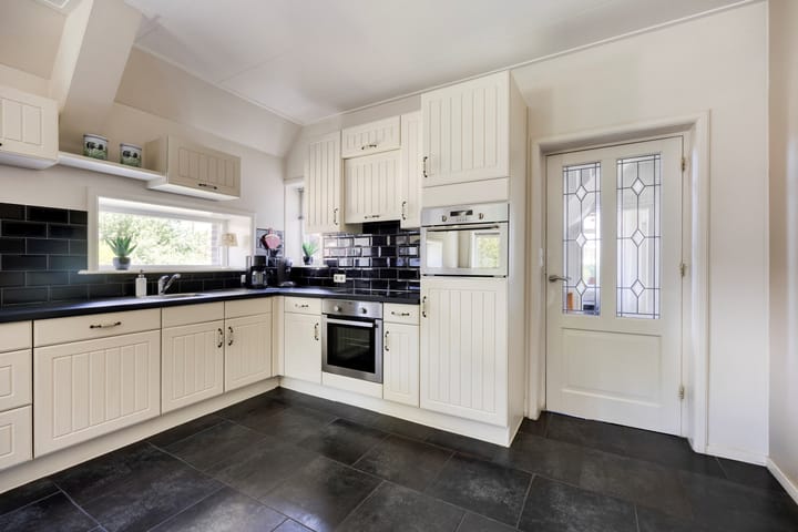 Foto 13 van Stationsweg 12