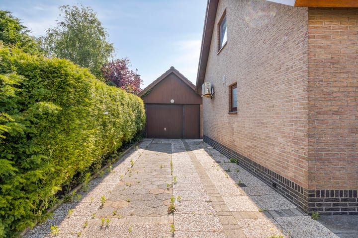 Photo 28 of Wethouder van Klinkenstraat 4