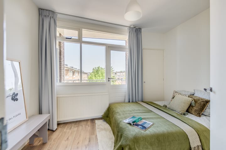 Photo 16 of Huis ten Boschlaan 9-3