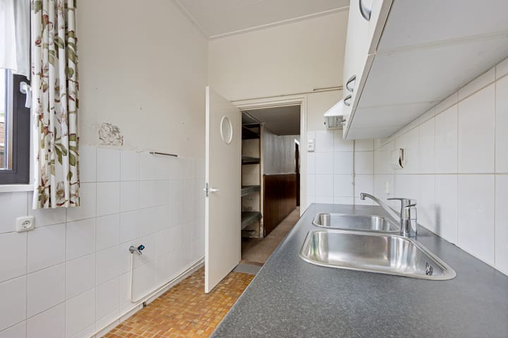 Foto 14 van Vredeman de Vriesstraat 42