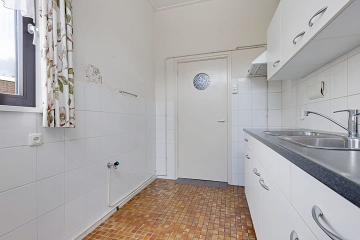 Foto 15 van Vredeman de Vriesstraat 42