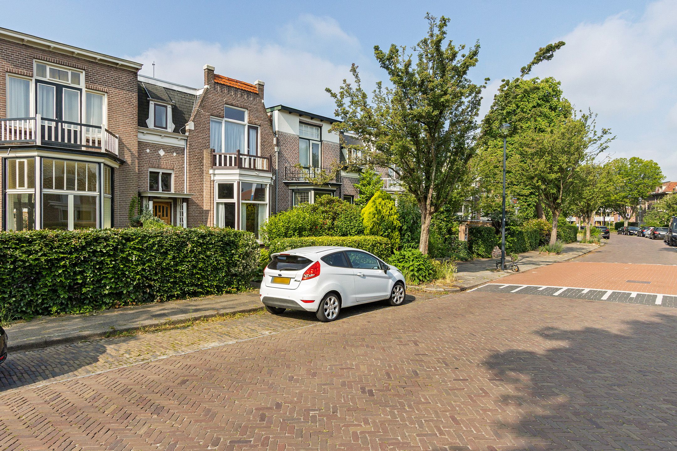 Foto 42 van Vredeman de Vriesstraat 42