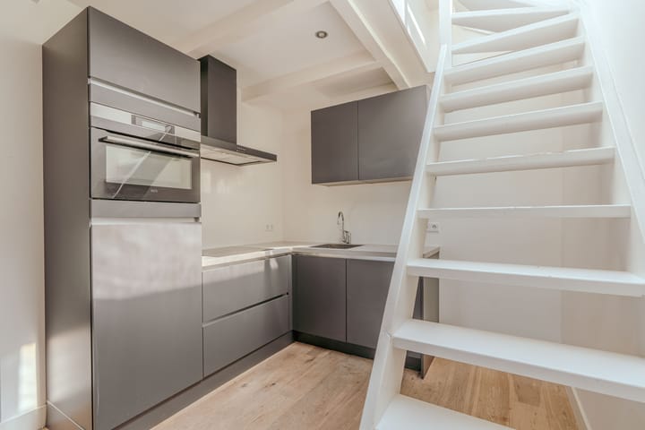 Photo 9 of Albert Cuypstraat 272-4B