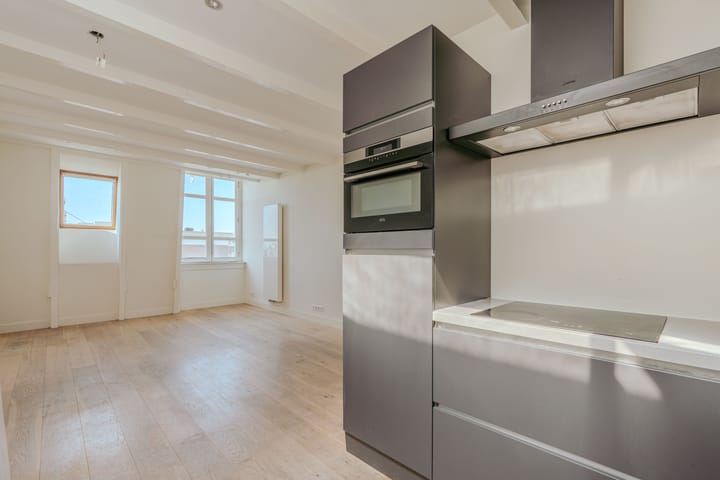 Photo 10 of Albert Cuypstraat 272-4B