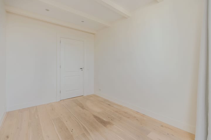 Photo 19 of Albert Cuypstraat 272-4B